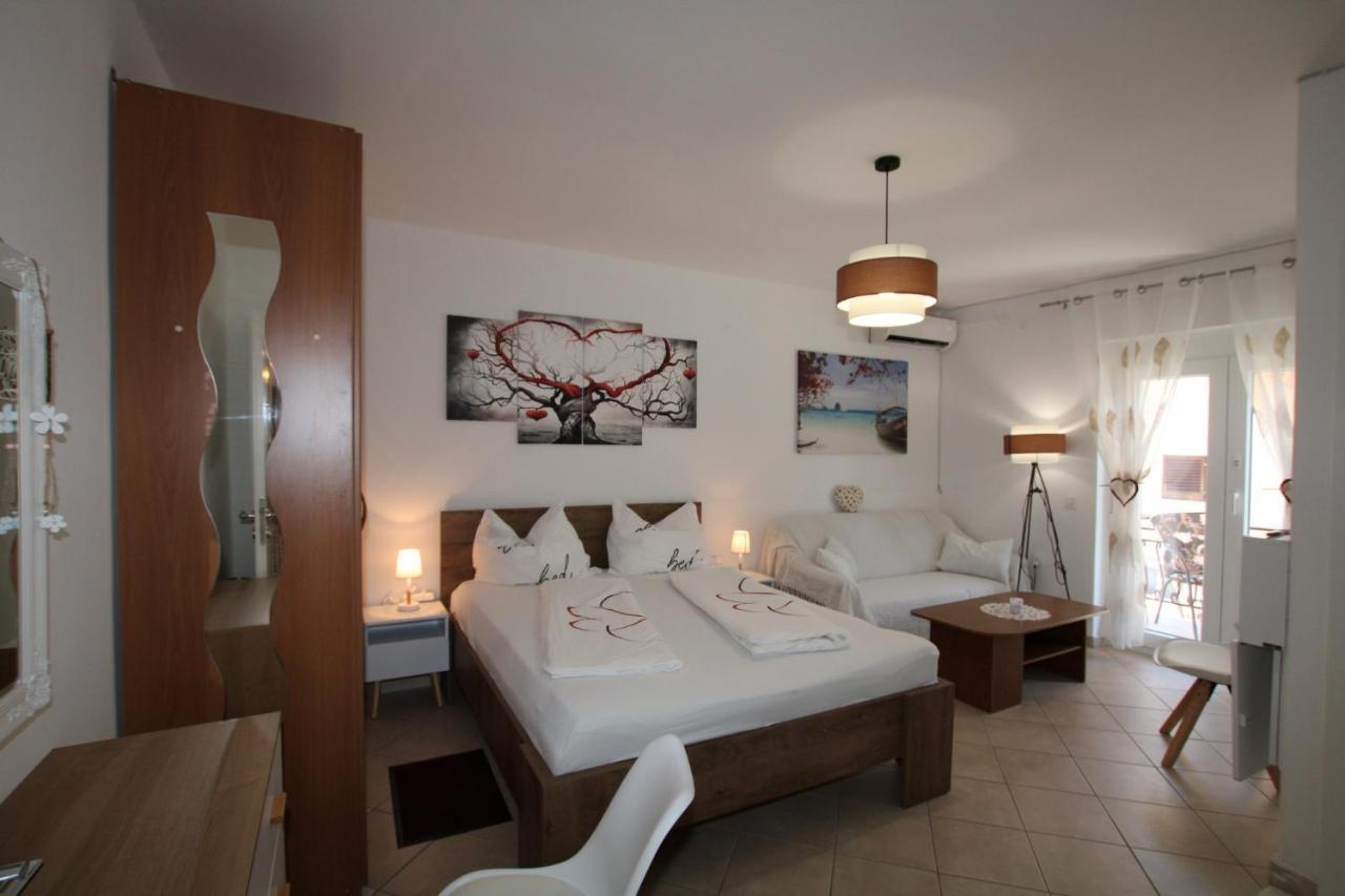 Blue Adria Suites Poreč Eksteriør billede